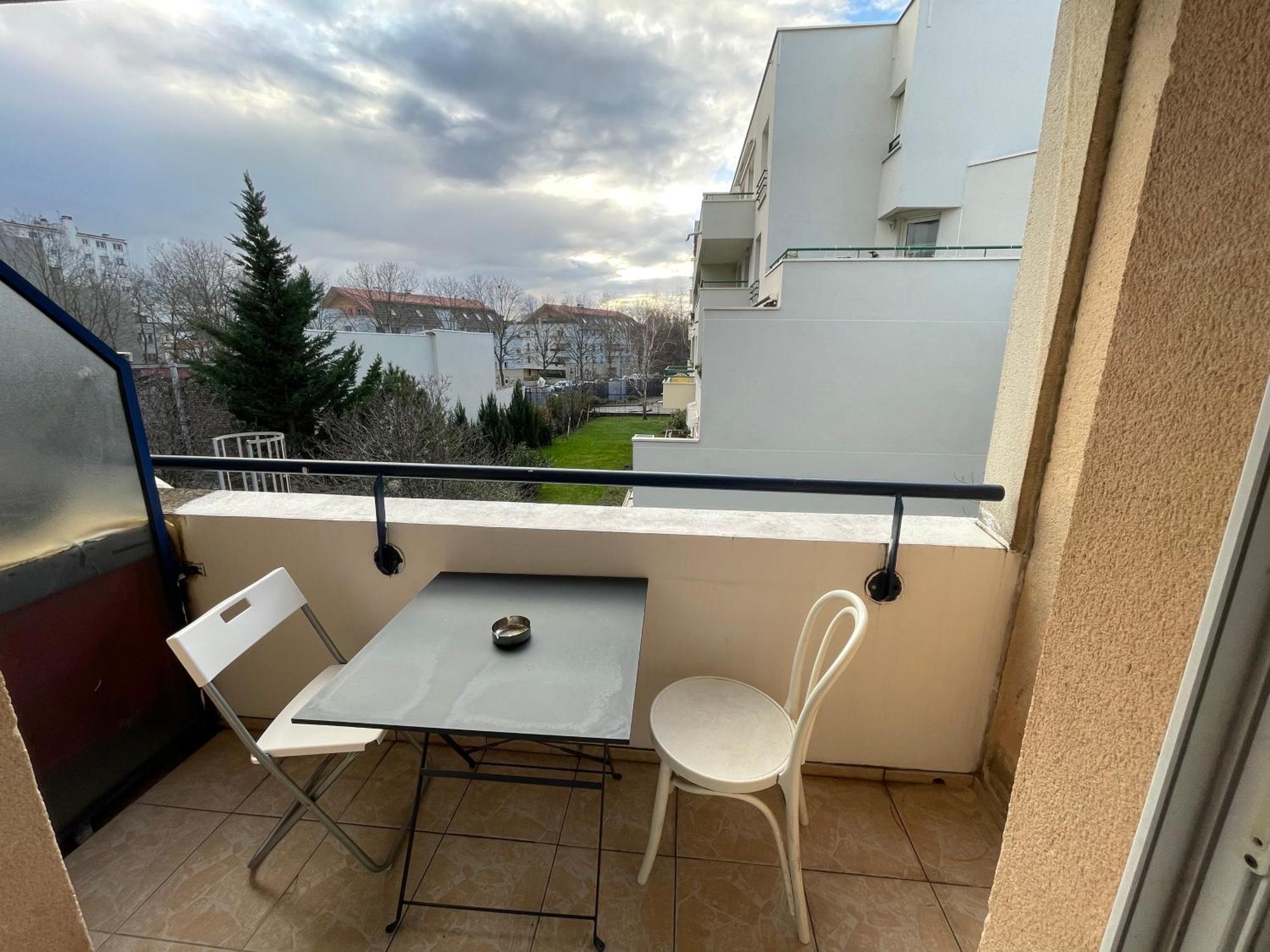 Exclusive Private Apartment By Warilco - Pleyel 25 M2 - A 1 Minute De La Station Metro Carrefour Pleyel Saint-Denis  Exterior photo